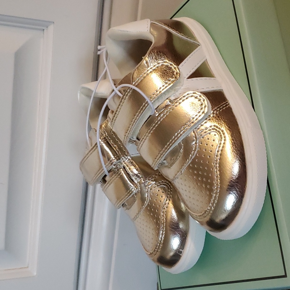 Baby Toddler MIA Girl Lil JEENA Gold Metallic Sneakers Size 8 and 9 NWT